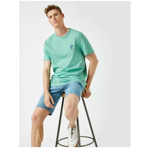 Koton Men's Green Regular Fit T-Shirt