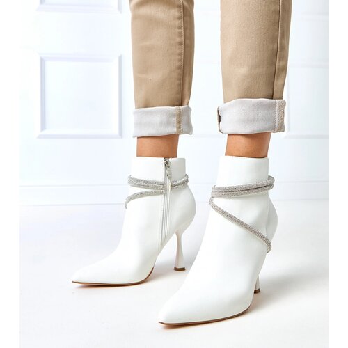 Gemre White stiletto ankle boots adorned with rhinestones Fantagaro Slike