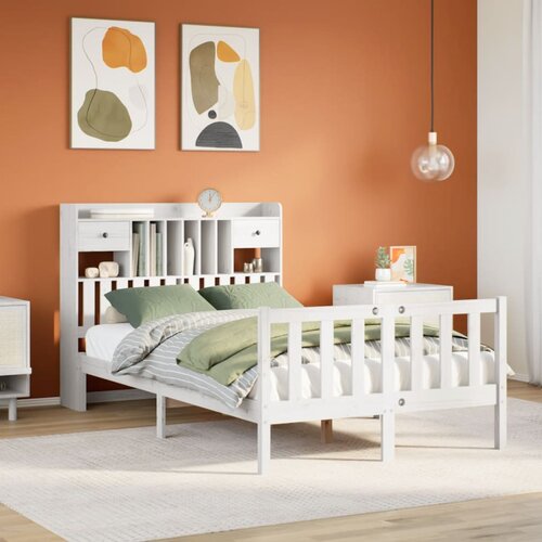 VidaXL Krevet s regalom z knjige bez madraca bijeli 135x190cm borovina Slike