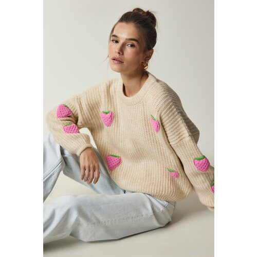 Happiness İstanbul Women's Beige Strawberry Textured Knitwear Sweater Slike