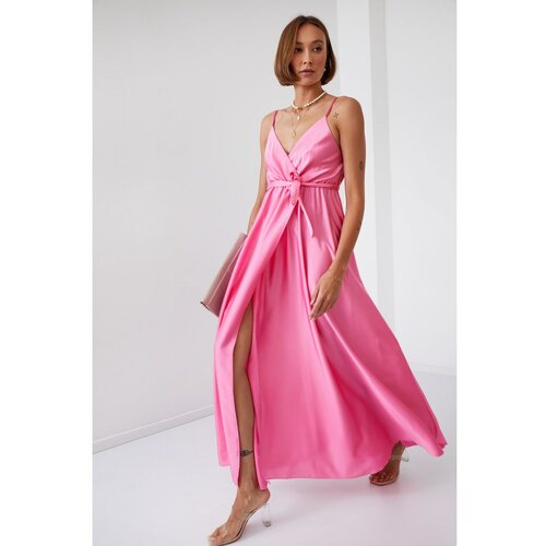 Fasardi Feminine satin maxi dress with pink straps Slike