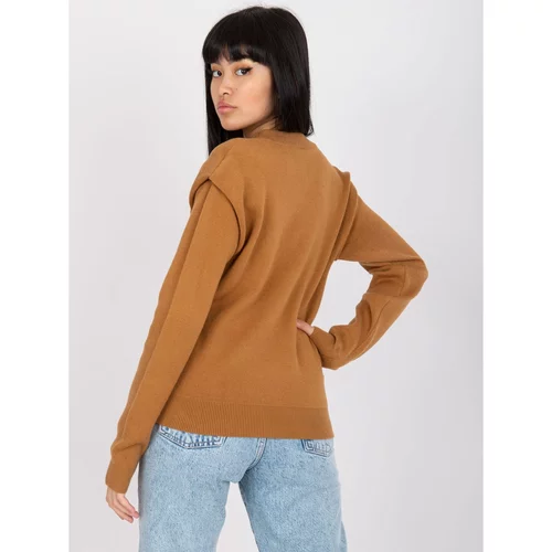 Fashionhunters Women's camel classic sweater with viscose