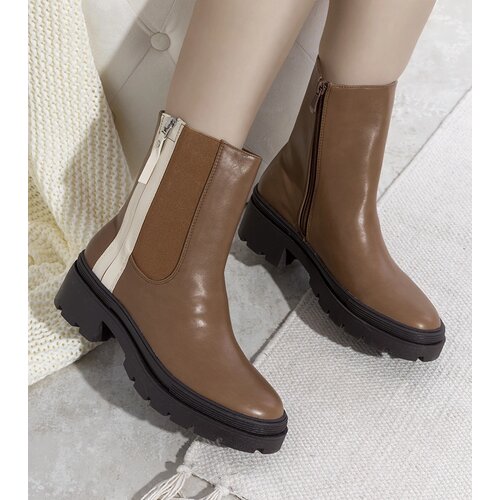 Gemre Brown boots Albina Cene