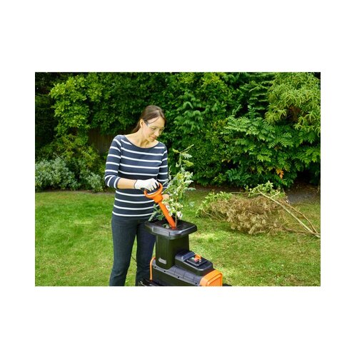 Black &amp;amp; Decker BEGAS5800 Seckalica za grane 2800W Slike