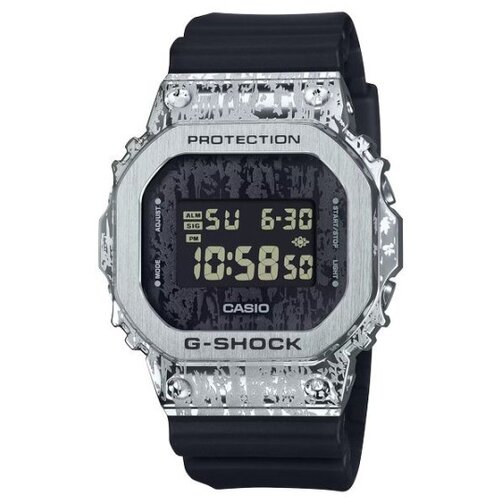 Casio g-shock muški sat ( GM-5600GC-1 ) Cene