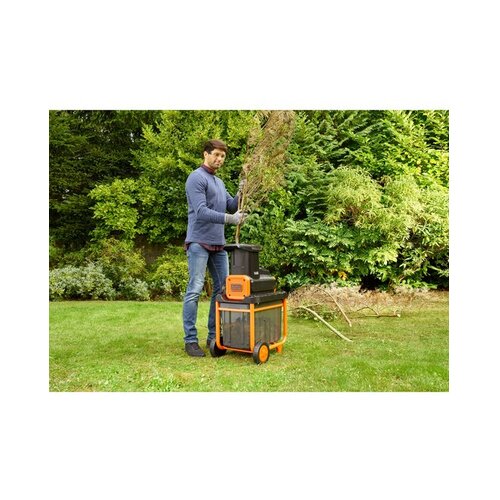 Black &amp;amp; Decker BEGAS5800 Seckalica za grane 2800W Slike