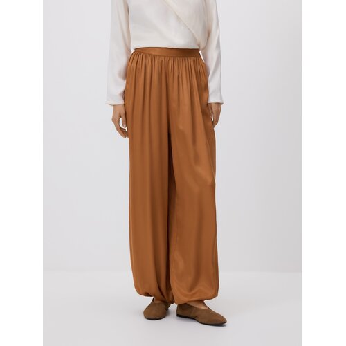 Reserved Jogger hlače - zlatnosmeđe Cene