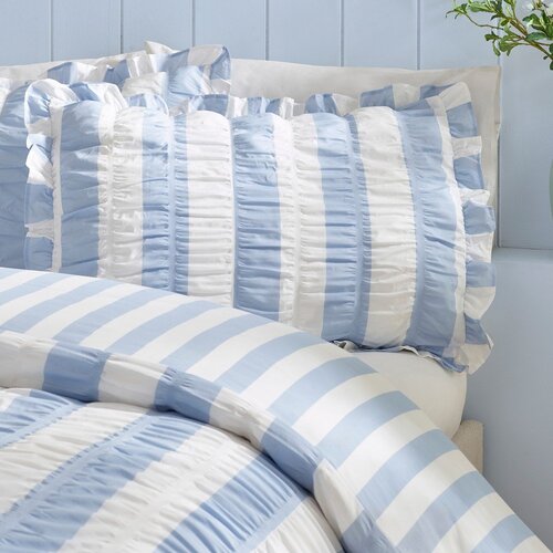 Catherine Lansfield Plava posteljina za bračni krevet 220x230 cm Seersucker Frill Stripe &amp;ndash; Slike