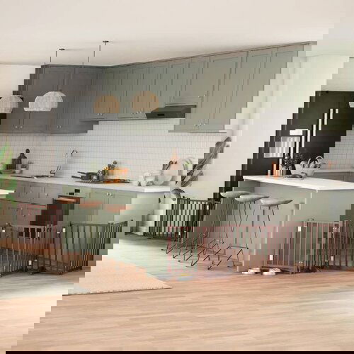 vidaXL Ograda za pse z vrati zložljiva 9 panelov rjava 450 cm les Cene