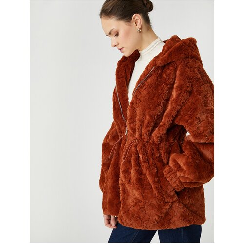 Koton Şahika Erc&amp;uuml;men X - Oversized Hooded Plush Coat Slike