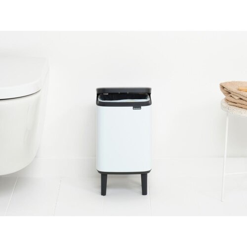 Brabantia Bijela željezna kanta za smeće 4 l Bo Hi &amp;ndash; Slike