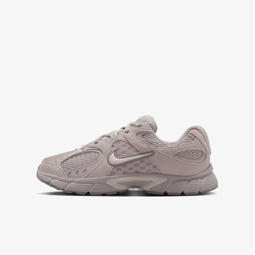 Nike v5 rnr suede bg Cene