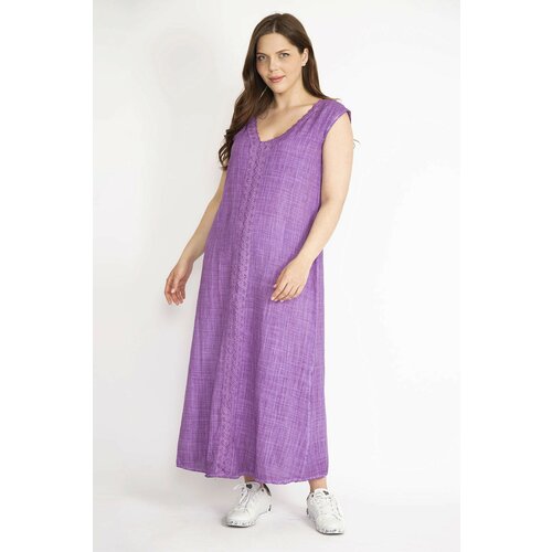 Şans Women's Lilac Plus Size Lace Detailed V-Neck Linen Dress with Side Slits. Slike