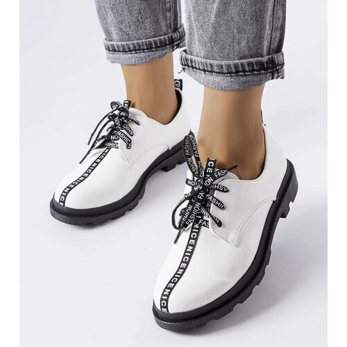 Gemre White derby shoes with contrasting sole Hanifan Cene