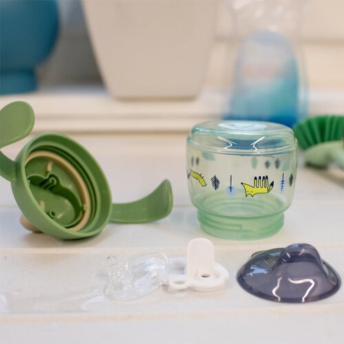 Tommee Tippee Superstar &amp;quot;WEANING SIPPEE&amp;quot; &amp;scaron;alica s usnikom i poklopcem, 190 ml, 4MJ+, Zelena Slike