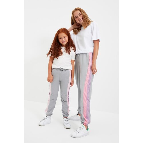 Trendyol Gray Side Color Block Girl Knitted Slim Sweatpants Slike