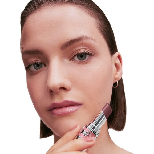 Yves Saint Laurent Loveshine Lip Oil Stick vlažilna sijoča &amp;scaron;minka za ženske 203 Blushed Mallow 3,2 g Slike