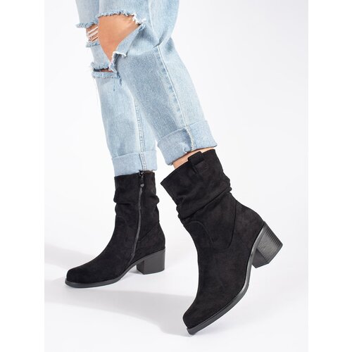 Shelvt Women's black cowboy boots with a ruffled upper Cijene