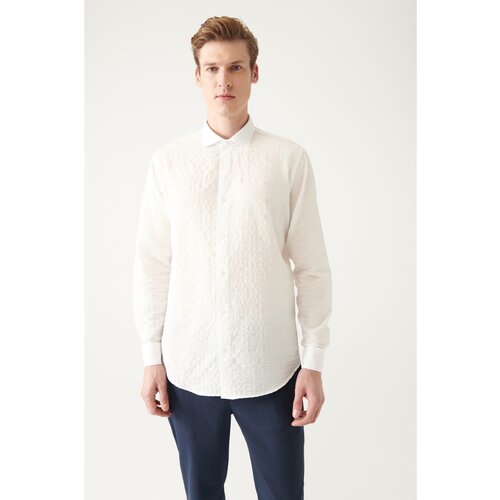 Avva Men's White Embossed Cotton Classic Collar Standard Fit Normal Cut Shirt Cene