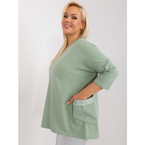 Fashion Hunters Pistachio women's blouse in a larger size with pockets Cene