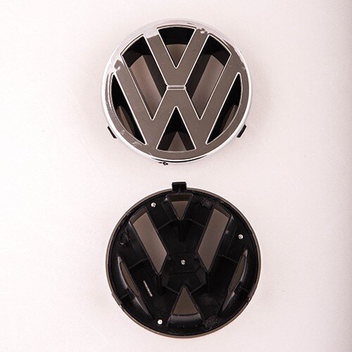  OZNAKA PLASTIČNA VW GOLF 4 / PASSAT 97 00 PREDNJA Cijene