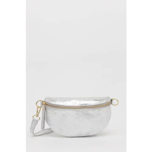 Answear Lab Kožna torbica oko struka boja: srebrna