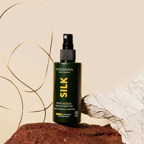 M&amp;Aacute;DARA Silk za&amp;scaron;titna magla za o&amp;scaron;tećenu kosu 90 ml Slike
