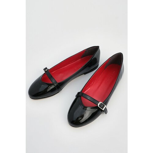Marjin Women's Banded Flat Flats Styled Black Patent Leather. Slike