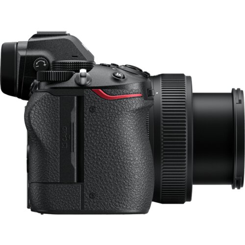 Nikon Z5 + 24-200MM F/4.5-6.3 Slike