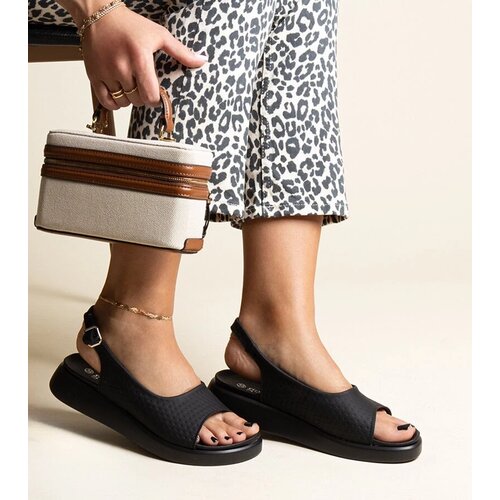 D/CEO Black sandals on a block heel Millo Cene