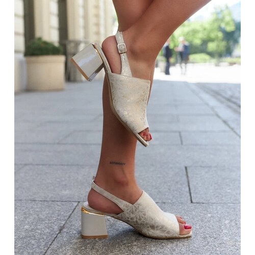 D/CEO Black sandals on a block heel Millo Cene