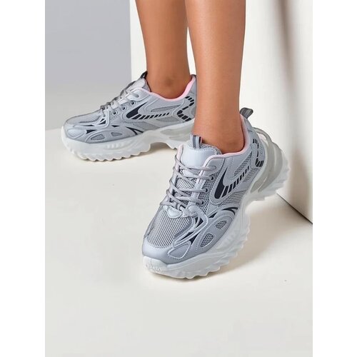 Resti Women's sporty sneakers on a thicker sole Annete Cene