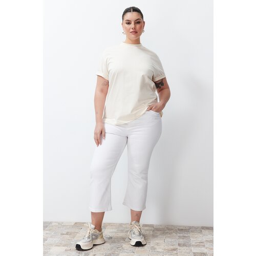 Trendyol curve white flare jeans Slike
