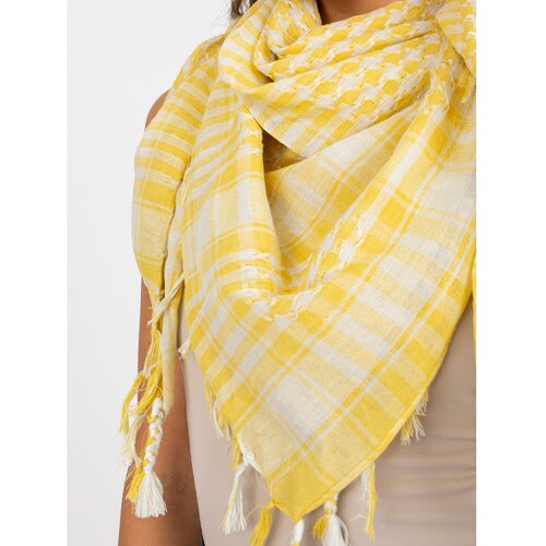 Fashion Hunters Light yellow and white scarf with fringes Cijene