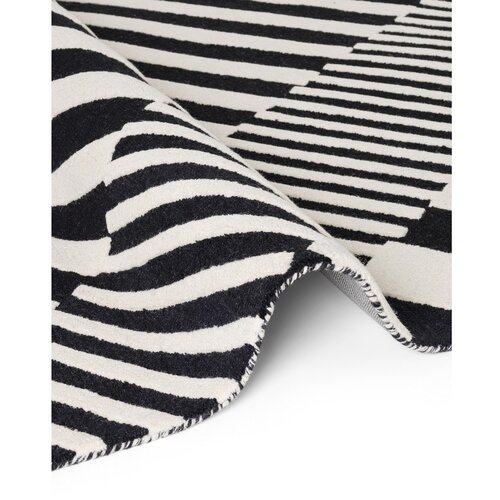 Elle Decoration Črno-bela ročno tkana volnena preproga 200x290 cm Stryve Flux &amp;ndash; Slike