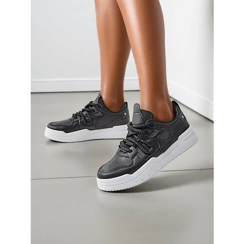 Resti Women's sporty sneakers on a thicker sole Uanes Cene