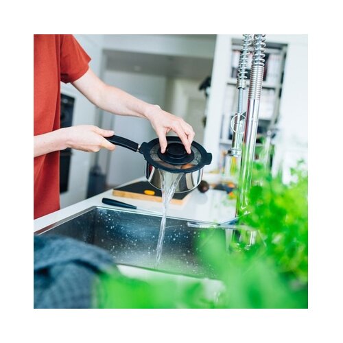 Fiskars kozica s pokrovom 1026576 1,5L Slike