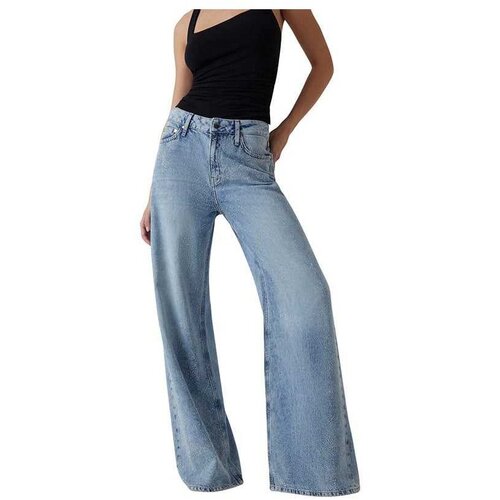 Guess relaxed fit ženske farmerke Slike
