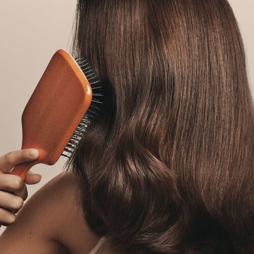 Aveda Wooden Paddle Brush drvena četka za kosu 1 kom Slike