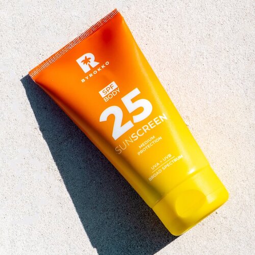 Byrokko Body Sunscreen krema za sončenje za telo SPF 25 150 ml Slike