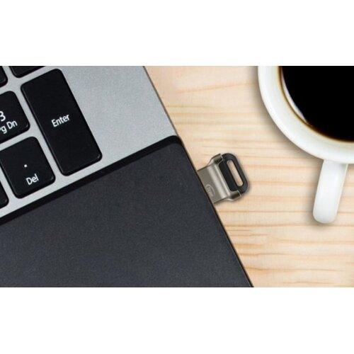Team Group TeamGroup 32GB C162 USB Flash memorija 3.2 BLACK/SILVER TC162332GB01 Cene