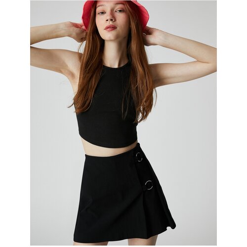 Koton Shorts - Black - Normal Waist Cene