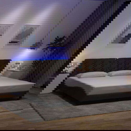  Posteljni okvir z LED brez vzmetnice temno rjav 180x200cm blago, (21792091) Cene