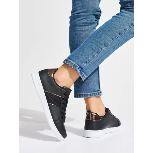 Shelvt Black women's trainers