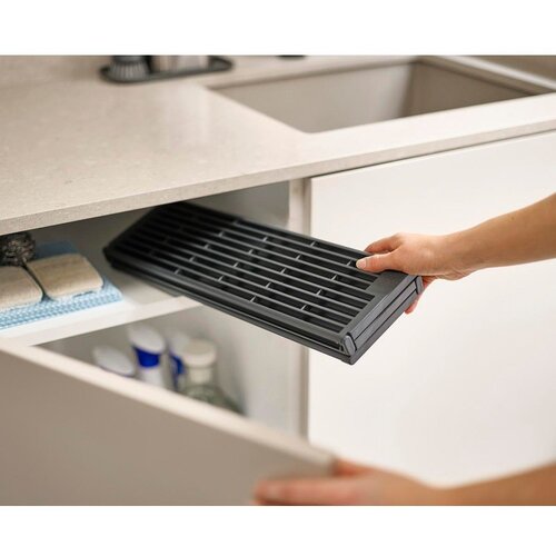 Joseph Joseph Sivi plastičan prilagodljiv ocjeđivač za sudoper 43x13 cm Platform &amp;ndash; Slike