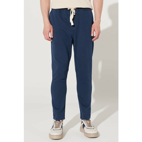 ALTINYILDIZ CLASSICS Men's Navy Blue Slim Fit Slim Fit Cotton Trousers with Side Pockets. Cene