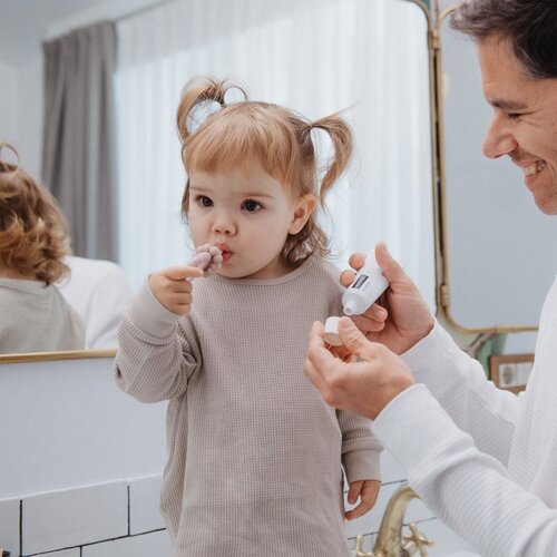 Suavinex Baby Training Toothbrush zobna &amp;scaron;četka za otroke 0-2 y Pink 1 kos Slike