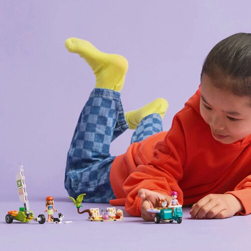 Lego LEGO&amp;reg; Friends - Pustolov&amp;scaron;čina s srferskimi psički in skuterjem (42641) Slike