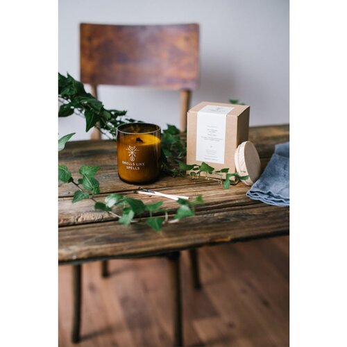 Smells Like Spells Norse Magic Freya di&amp;scaron;eča sveča z lesenim stenjem (love/relationship) 200 g Slike