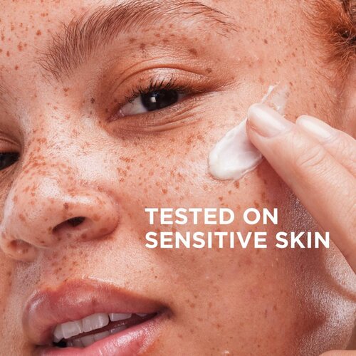 IT Cosmetics Confidence in a cream vlažilna krema za obraz proti staranju 60 ml Slike